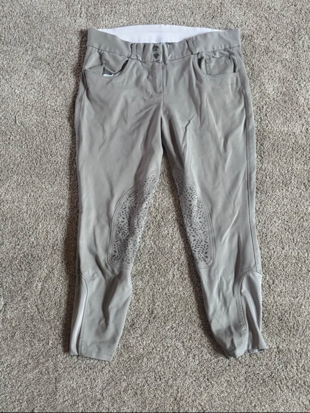 Piper by Smartpak Grayish Tan Silicone Knee Patch Riding Breeches- 36R- Used